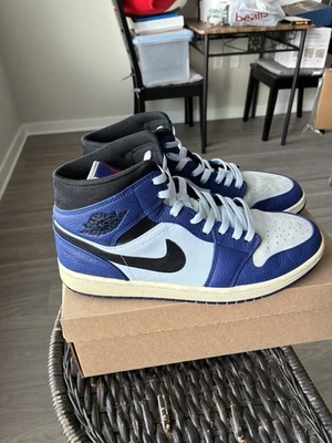 Retro Jordan 1 Mid Deep Azul Real Negro talla 11 Foto 1 de 4