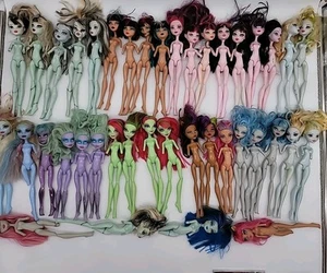 HUGE Lot Of 40 Monster High Dolls Nude OOAK Replacement Parts Lot 1 - Picture 1 of 13