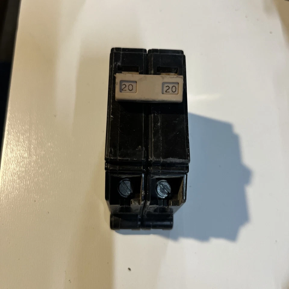 Cutler Hammer CH220 - image 1 of 1