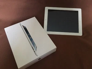 Apple iPad Fourth Generation, A1458, White/Gray, 9.7 in, 16gb, for parts - Picture 1 of 5