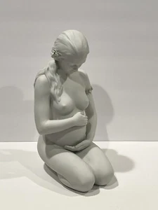 Lladro Una Nueva Vida A New Life Porcelain Figurine Spain - New Condition In Box - Picture 1 of 21