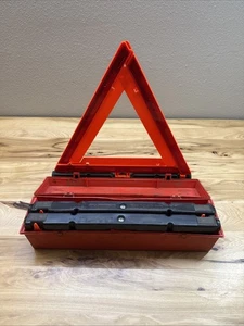 3x Reflective Emergency Warning Triangles SATE-LITE 711 BASE Signal Roadside Kit - Picture 1 of 5