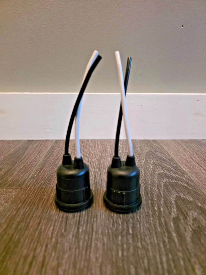 12pcs Lamp Base Waterproof Black Pigtail Lamp Holder Socket 250V 6A 12 E27 - Image 1 of 4