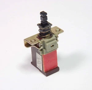 SMK - TV-3 JP27 - Switch, Push Button Power Switch, SPDT Latching. Akai ES309059 - Picture 1 of 5