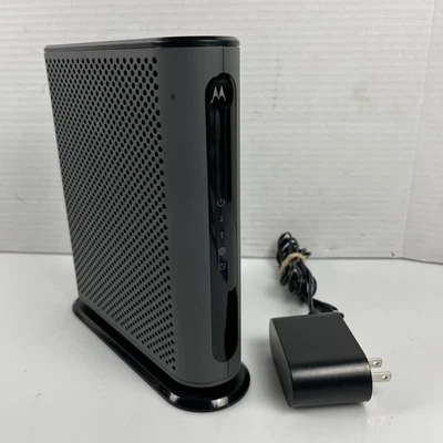 Cable módem Motorola MB8600 DOCSIS 3.1 Gigabit Ethernet con cable de alimentación Foto 1 de 4