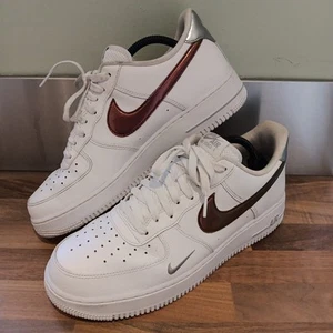 Nike Air Force 1 '07 Low White Picante Red Mens Trainers Size UK9.5 EUR44.5 - Picture 1 of 16