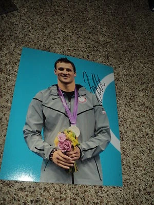 Foto 8x10 assinada por Ryan Lochte dos Jogos Olímpicos de Londres 2012 - Imagem 1 de 2