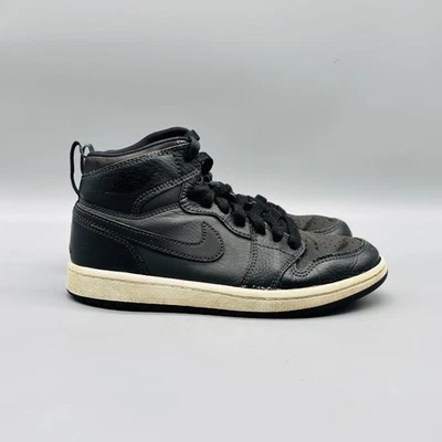Tênis Jordan Shoes Youth 1 preto branco couro Nike Air Jordan 1 retrô alto - Imagem 1 de 4