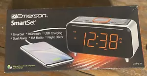 Emerson Radio SmartSet Alarm Clock Radio with Bluetooth Speaker - CKS1521 - Picture 1 of 4