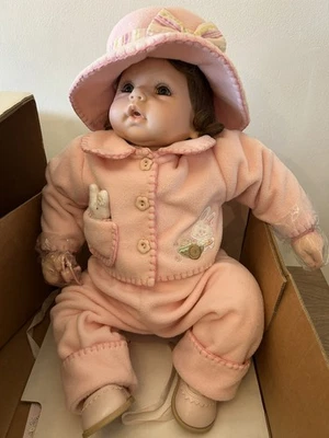Adora Name Your Own Baby 21" Cabello Marrón Avellana Conjunto Original Usado en Excelente Condición Hermoso Foto 1 de 4