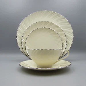 Lenox Fine China WEATHERLY Service for Four - 20pc Set - Imagen 1 de 7