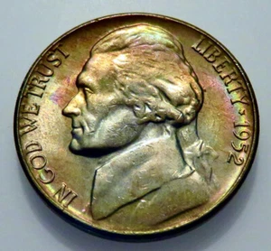 1952-P Jefferson Nickel *BU / MS* *great rainbow toning* - Picture 1 of 2