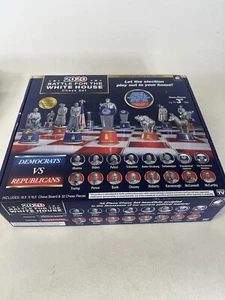 Juego de ajedrez Battle for White House Trump Repub v Demo 2020 con tablero y 32 piezas - Imagen 1 de 4