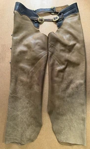 Vintage echt Vollnarbenleder Cowboy Chaps massiv Messing Schnallen USA SELTEN - Bild 1 von 14