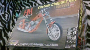 REVELL RM KUSTOM CUSTOM CHOPPER SET( BRAND NEW FACTORY SEALED )(RARE) - Picture 1 of 6