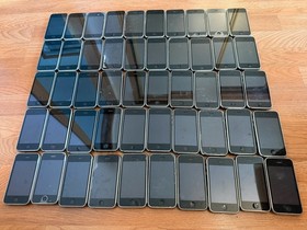 Lot of 30 Apple iPhone 3G/3GS 8GB 16GB For Parts Repair