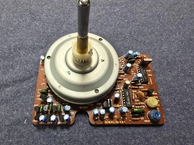 Детали проигрывателя Sanyo Plus Q40 — двигатель с прямым приводом в сборе — протестированы - Изображение 1 из 4