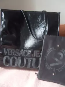 Versace, Jeans Couture, schwarz, Lack, groß, Tragetasche, + Bankbeutel/Kosmetik - Bild 1 von 12