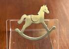 Broche jouet vintage Silvertone Berta cheval à bascule épingle