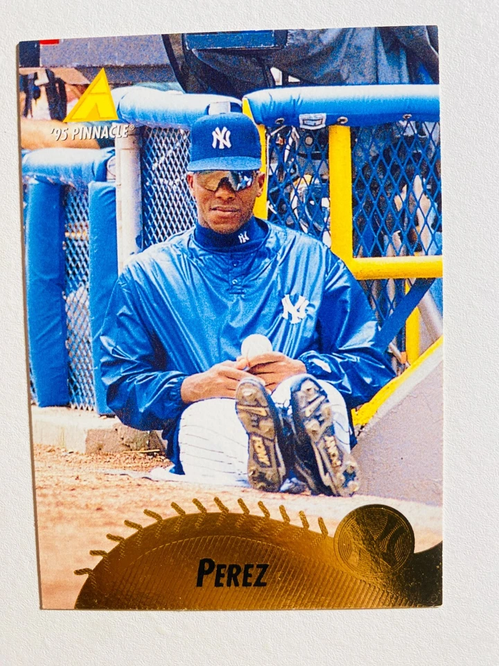 1995 PINNACLE #23 MELIDO PEREZ NM-MT MLB BASEBALL CARD - Image 1 of 1