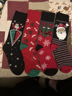 Lot Of 4 Pair Christmas Socks- Holiday  Ladies Socks. New Without Tags - Imagem 1 de 4