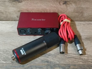 Focusrite Scarlett Solo USB Audio Interface & Microphone Bundle - Picture 1 of 9