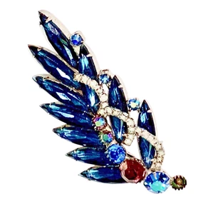 VTG Juliana Style Blue Crystal Leaf Brooch Rainbow Aurora Borealis Rhinestone - Picture 1 of 8