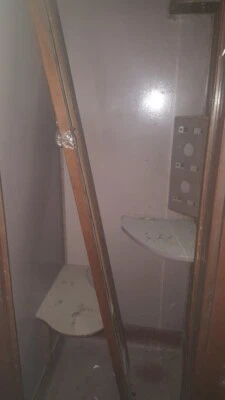 Cabina telefónica Superman de madera de los años 50 Foto 1 de 4