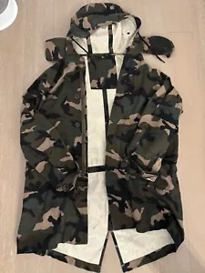 Men's Valentino Garavani Military Green Camouflage Parka Coat Jacket Sz 56 / 46 - Picture 1 of 8