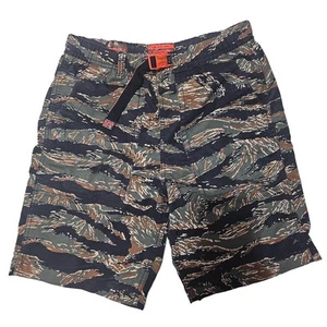 Superdry Vert Herrenshorts Shorts Tiger Camouflage - Größe 30" Taille - Bild 1 von 6