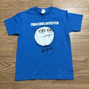 NEU Neu mit Etikett Challenge Accepted Meme Shirt Größe Jugend 8 2010er - Bild 1 von 9