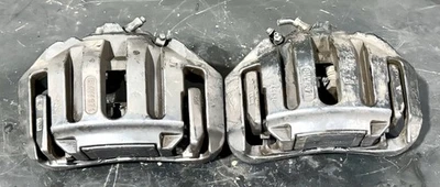 03-08 PAR DE PINZAS DE FRENO DELANTERAS IZQUIERDA Y DERECHA BMW E65 E66 760I 760LI ALPINA B7 Foto 1 de 4