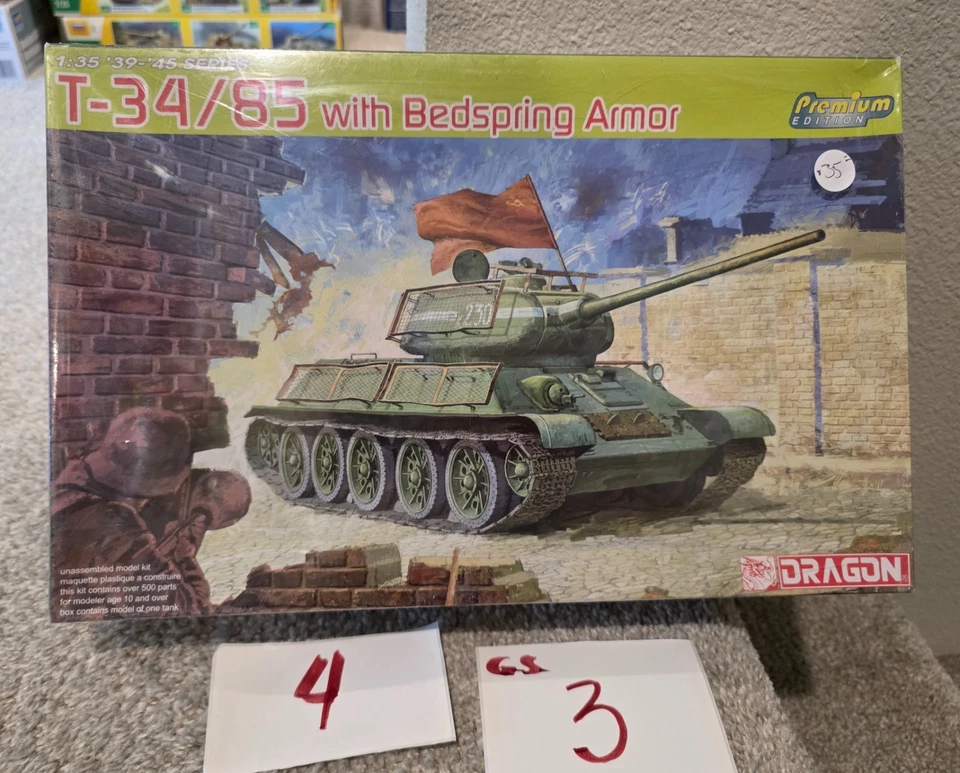Dragon Models Premium Edition 1/35th Scale T-34/85 w/ Bedspring Armor Kit # 6266 - Image 1 of 1