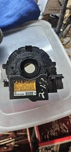 2014-2019 TOYOTA HYBRID 1.8 PETROL SLIP RING SQUIB COMBINATION SWITCH STALK - Picture 1 of 6