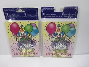 Paquete de 2 Pratt and Austin's 8 invitaciones a fiesta de cumpleaños divertido diseño de payaso - Imagen 1 de 1