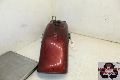 96 铃木 INTRUDER 1400 原始设备制造商红色后轮挡泥板防护罩 F12 — 第 1/4 张图片