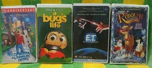 VHS Holiday Family Bundle Clamshells: Willie Wonka + Bugs Life + E.T. + Rudolph * lesen - Bild 1 von 20