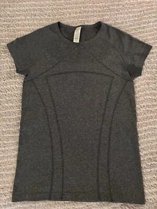 Ivivva by Lululemon Girls "Swiftly Fly Tech" Seamless Short Sleeve Shirt Size 14 - Picture 1 of 5