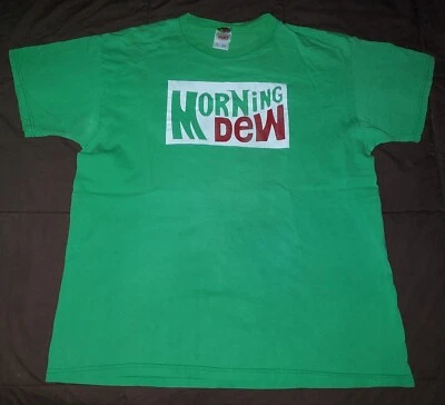 CAMISETA DE COLECCIÓN AÑOS 90 MORNING DEW XL VERDE LOGO MONTAÑA AGRADECIDO MUERTO LOGOTIPO DE CAJA DE REFRESCOS Foto 1 de 4