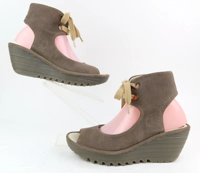 Sandalias de cuña FLY London Yaffa de gamuza al aceite topo P500205023 talla 39 / EE. UU. 8-8,5 Foto 1 de 4