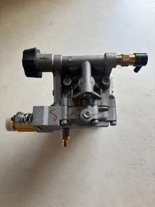 Bomba de lavadora a presión 2600 PSI se adapta a eje 7/8 D28745 llave GRATIS EXCELENTE devolución - Imagen 1 de 4
