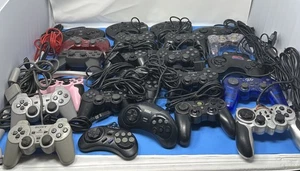 LOTE MANDO ROTO MIXTO SEGA PLAYSTATION MISCELÁNEO REPUESTOS O REPARACIÓN (23 EN TOTAL) - Imagen 1 de 11