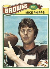 1977 Topps Football Card #7 Mike Phipps - EX-MT