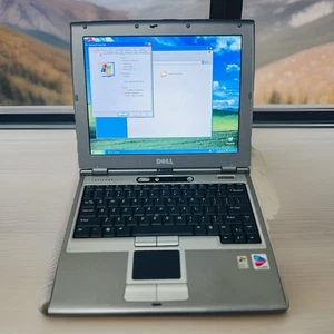 Dell Latitude D400 12.1" Laptop Intel Pentium 1.4GHz 768MB 20GB HDD WinXP - Picture 1 of 8
