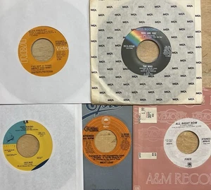 85 45 rpm Records Great For Jukebox Elvis Neil Young Eagles Bee Gees Cher Doobie - Picture 1 of 16