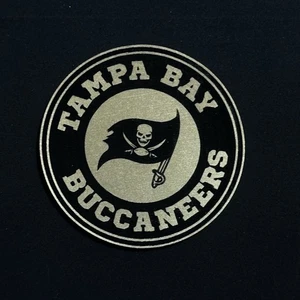 Tampa Bay Buccaneers hierro en parche color dorado y negro - Imagen 1 de 3