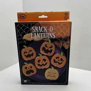 Genuine Fred Snack O Lanterns Cookie Cutters And Stamps New - Picture 1 of 3