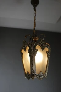 Lámpara colgante antigua victoriana de latón ornamentado vidrio esmerilado linterna de techo - Imagen 1 de 12