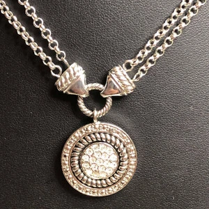 4244 Cookie Lee silver tone Pave circle pendant Necklace 16-18" - Picture 1 of 3