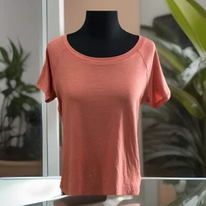 Columbia Omni Shade Easy Does It II Coral Peach T-Shirt Women's Size Large New - Picture 1 of 7